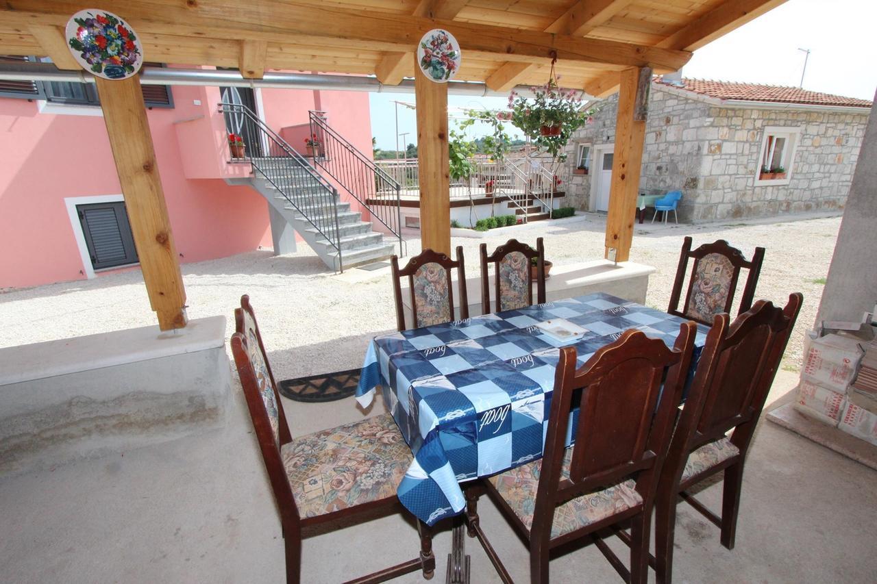 Apartment Mondelaco Rovinj Exterior photo